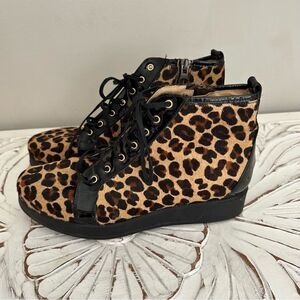 Ukies Alberta leopard Print Calf Hair shoes size 7.5
